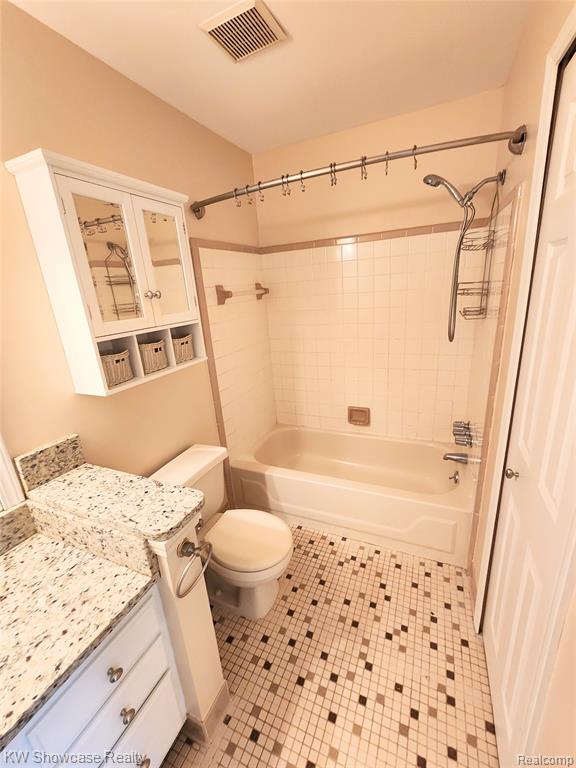 38824 Windmill Pointe Property Photo 26