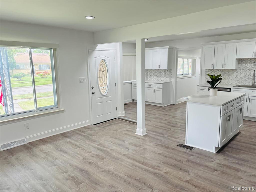 26046 Eureka Drive Property Photo 28