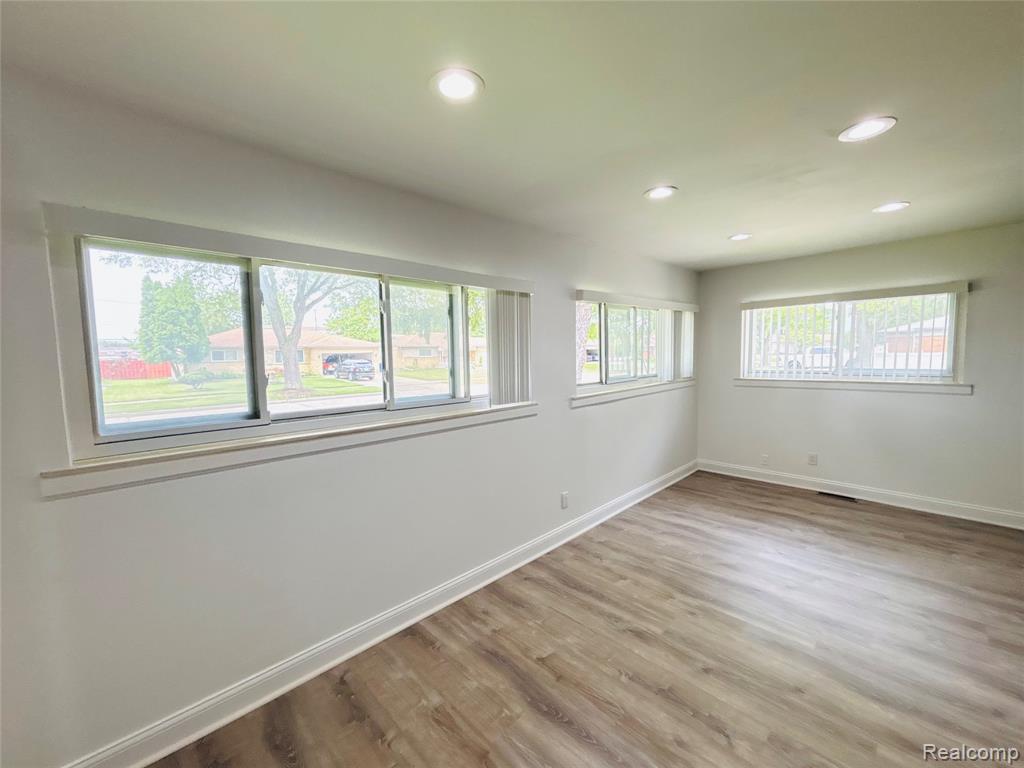 26046 Eureka Drive Property Photo 45