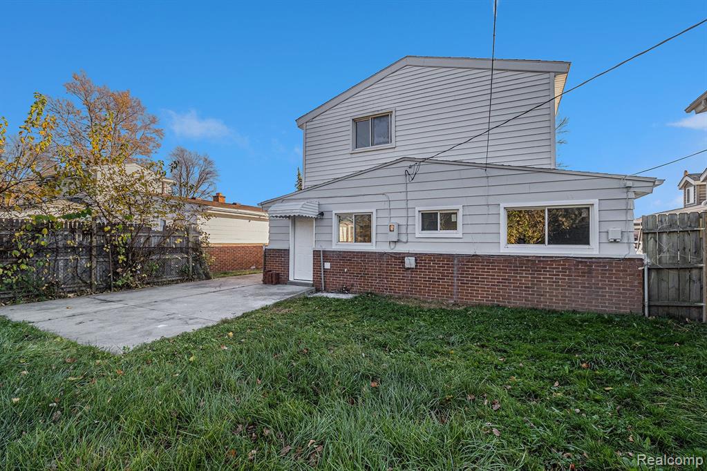 408 W Jarvis Avenue Property Photo 24