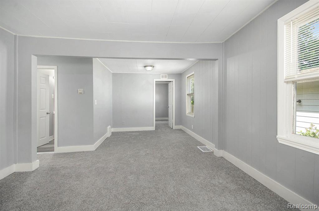 38 E Ypsilanti Avenue Property Photo 9