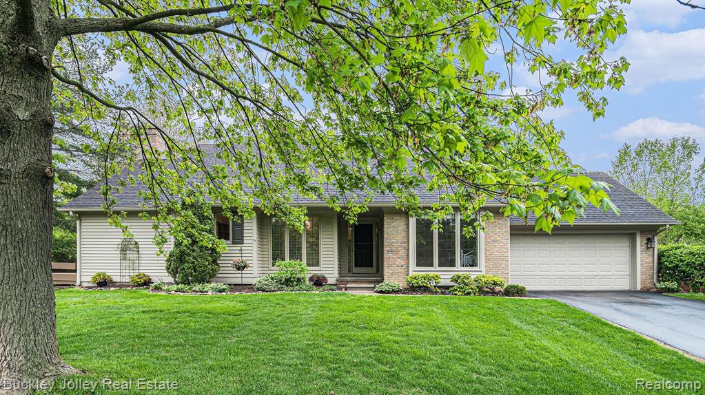 4659 Pine Eagles Drive Property Photo 1