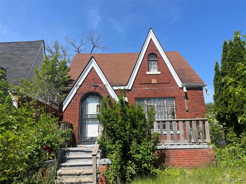 14953 Pinehurst Street Property Photo 1