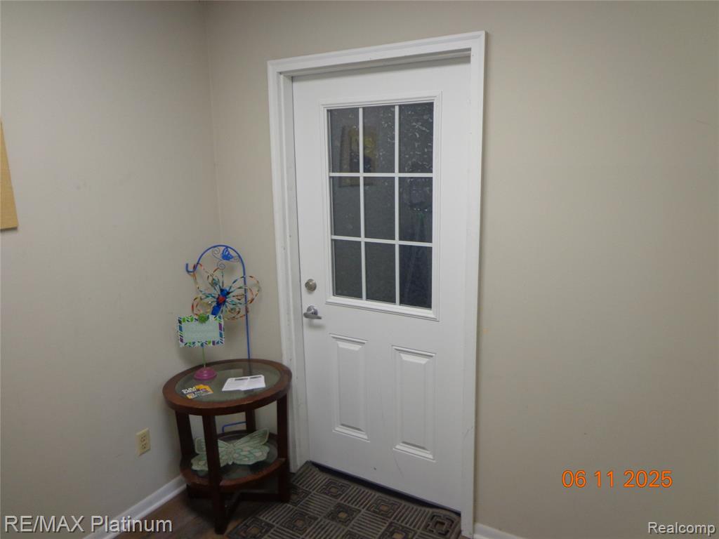 3554 Avon Street Property Photo 2