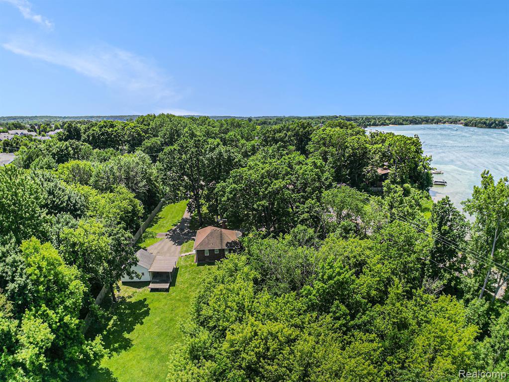 3382 W Silver Lake Road Property Photo 4