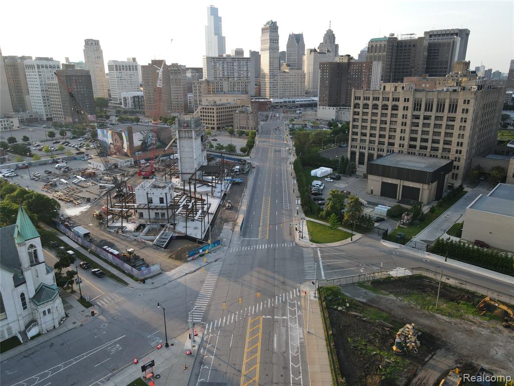 2410 4th Street Property Photo 1