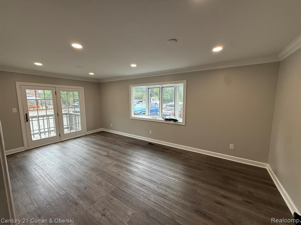 22332 Garrison Street Property Photo 7