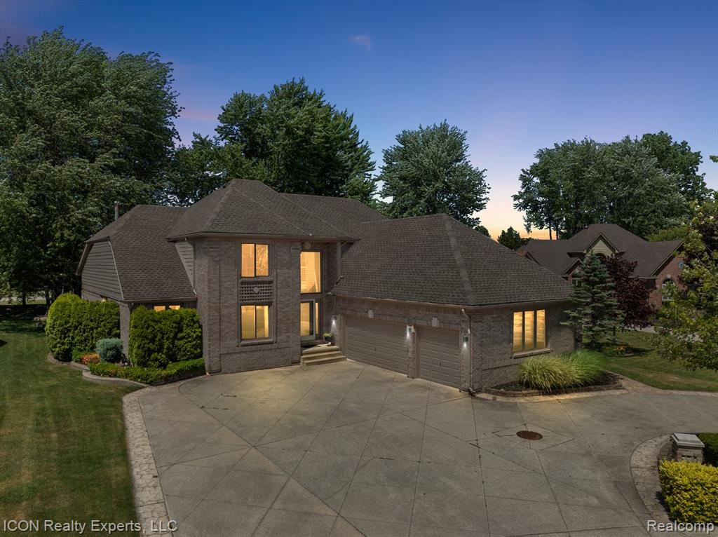 18529 Sumpter Forest Drive Property Photo 1