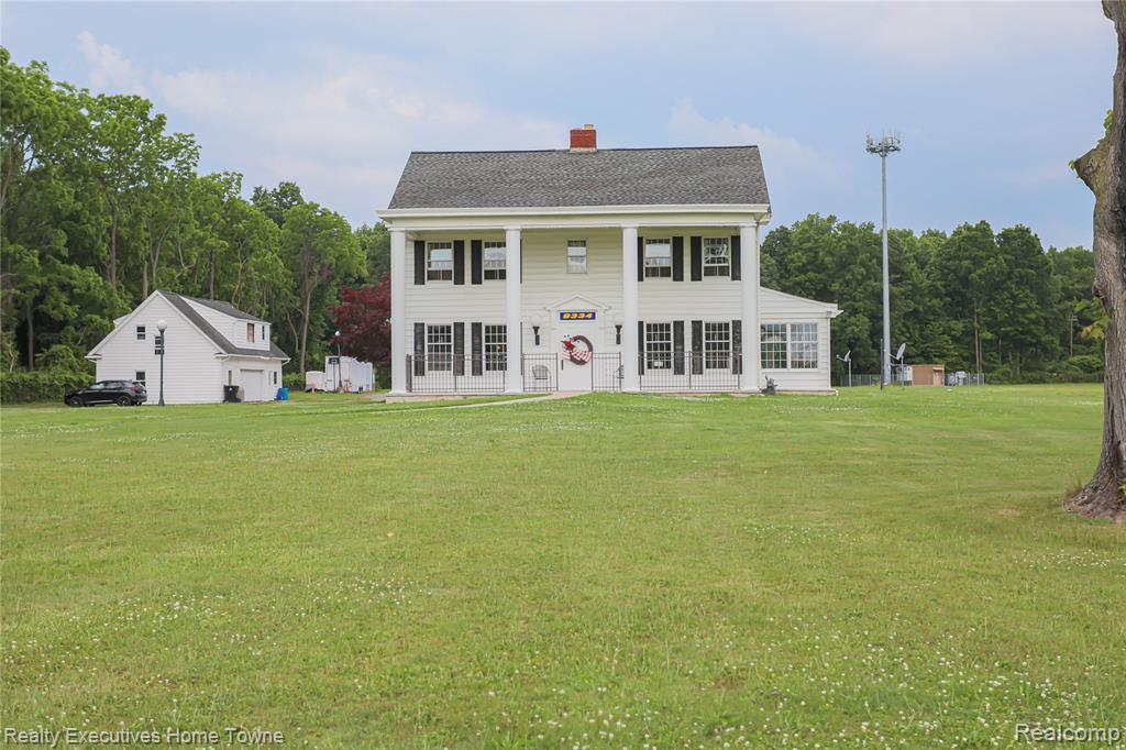 9334 River Road Property Photo 3