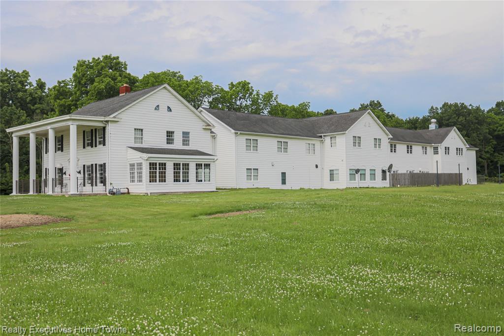 9334 River Road Property Photo 7