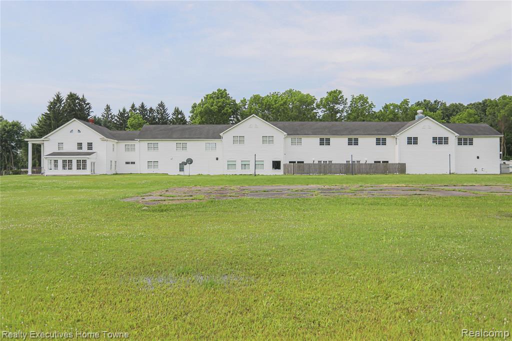 9334 River Road Property Photo 10