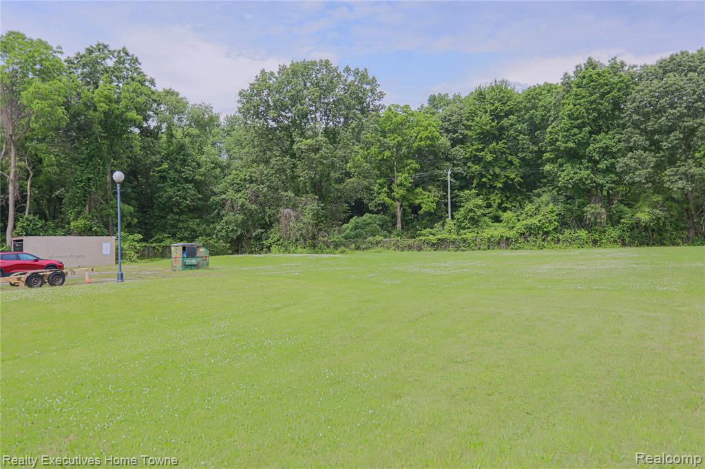 9334 River Road Property Photo 14
