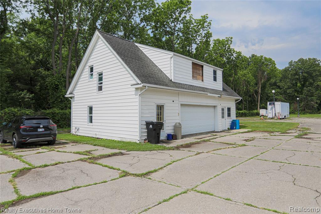 9334 River Road Property Photo 15
