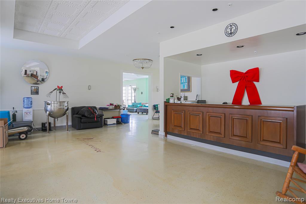 9334 River Road Property Photo 20