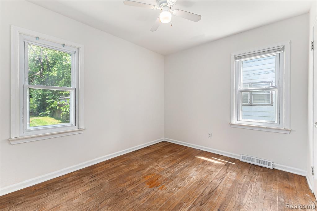 21048 Audrey Avenue Property Photo 15