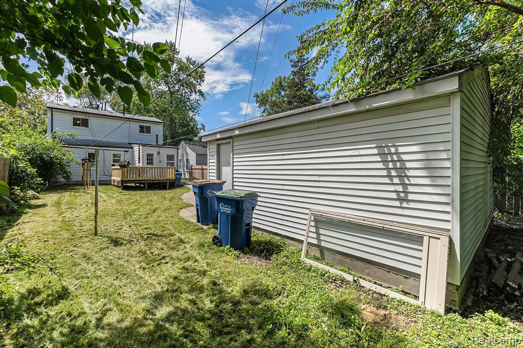 21048 Audrey Avenue Property Photo 23