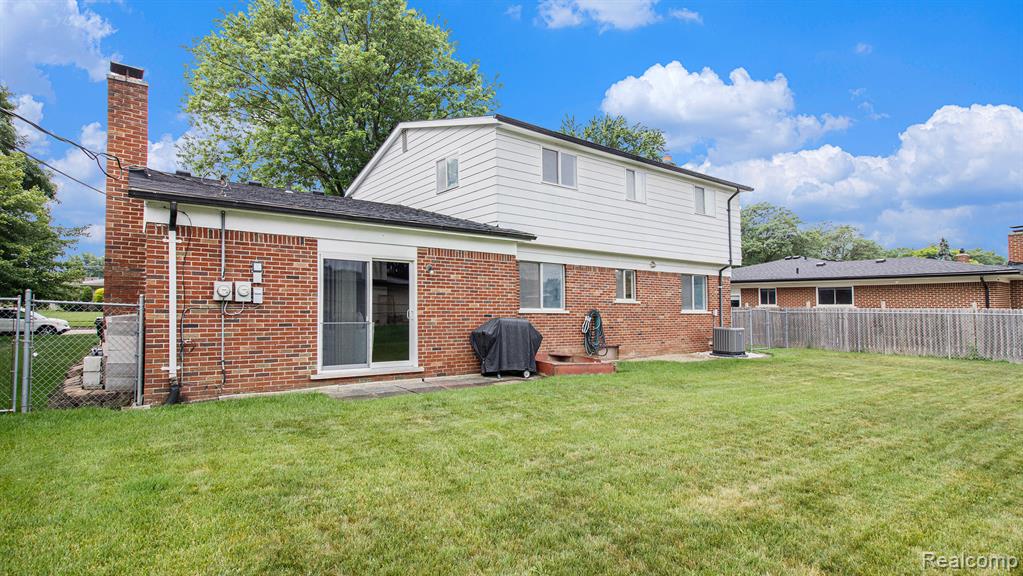 11447 Canterbury Drive Property Photo 24