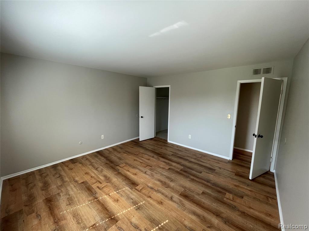 38290 Fairway Court Property Photo 6