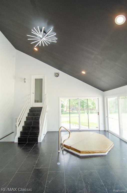 3865 Stonecrest Road Property Photo 12