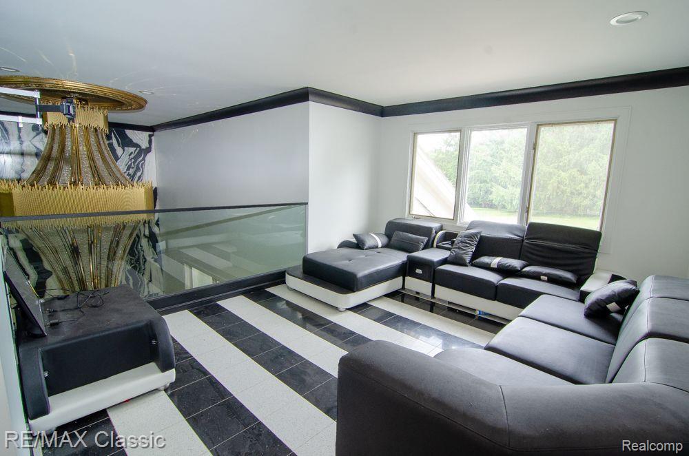 3865 Stonecrest Road Property Photo 18