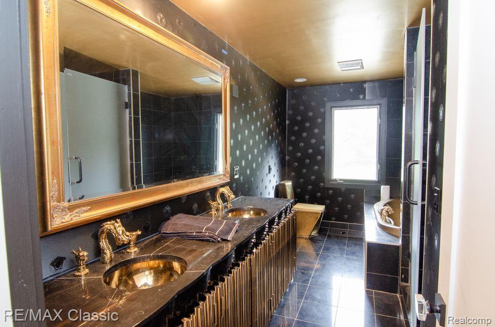 3865 Stonecrest Road Property Photo 24