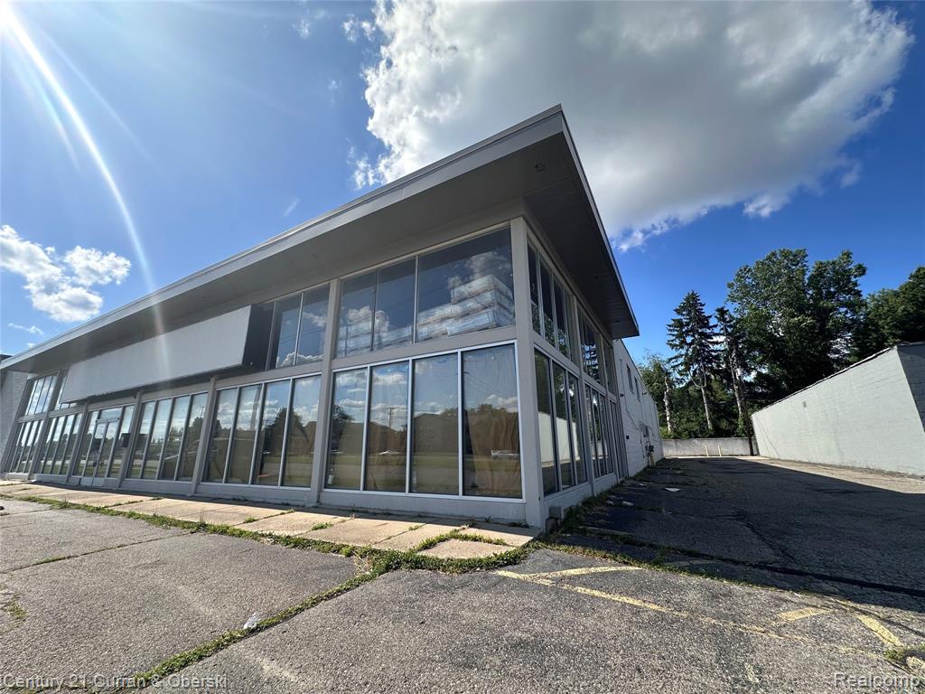 23140 W 8 Mile Road Property Photo 1