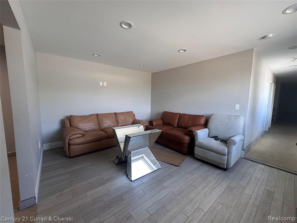 23140 W 8 Mile Road Property Photo 5