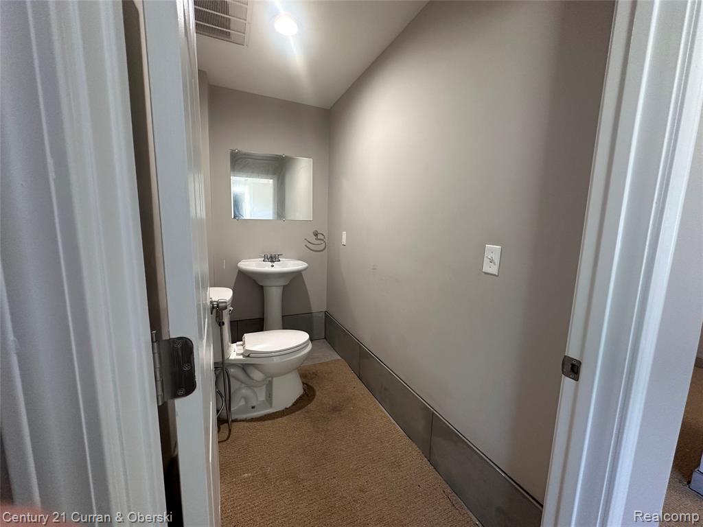 23140 W 8 Mile Road Property Photo 8