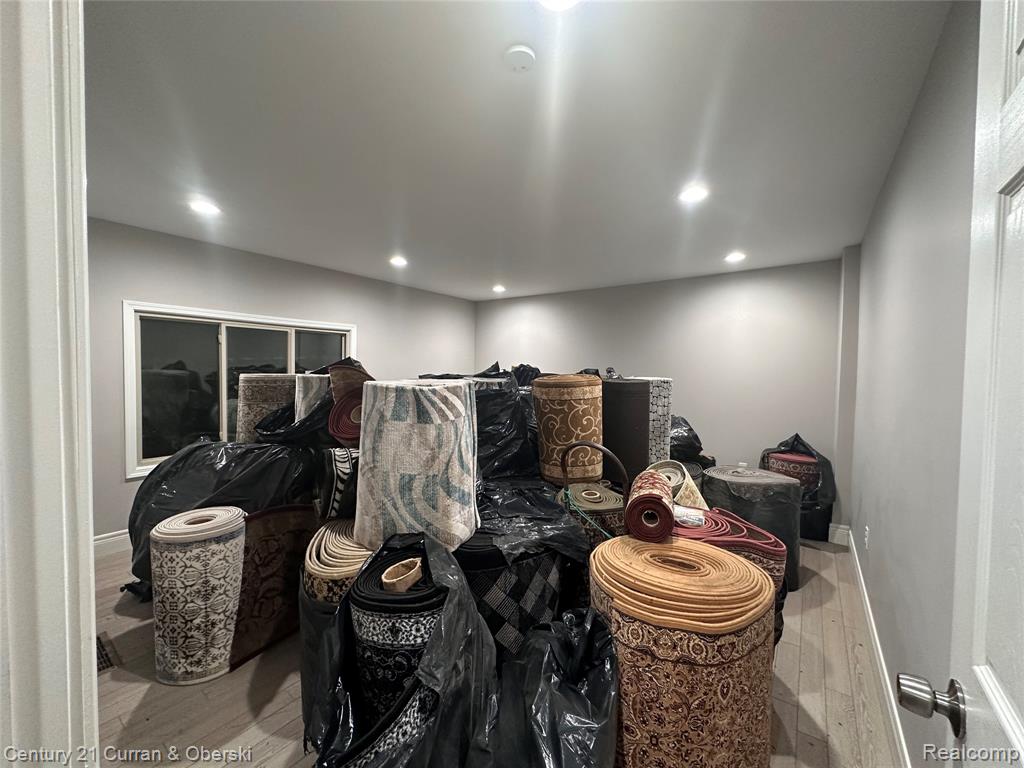 23140 W 8 Mile Road Property Photo 15