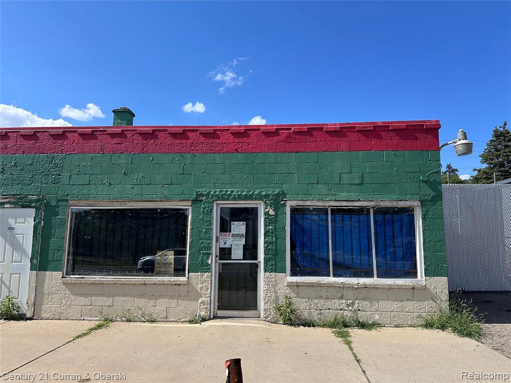20854 W 8 Mile Road Property Photo 1