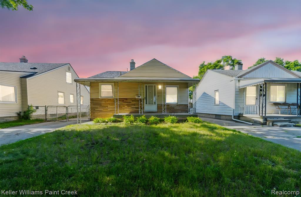 1450 E Bernhard Avenue Property Photo 1