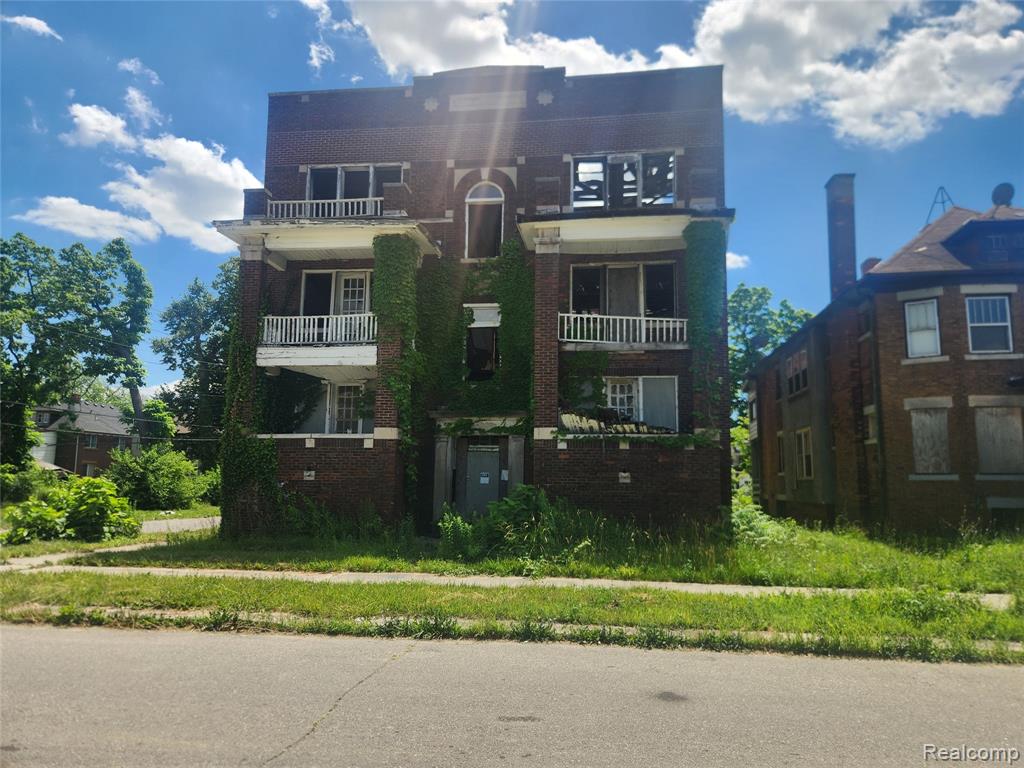 2903 MONTGOMERY Street Property Photo 1