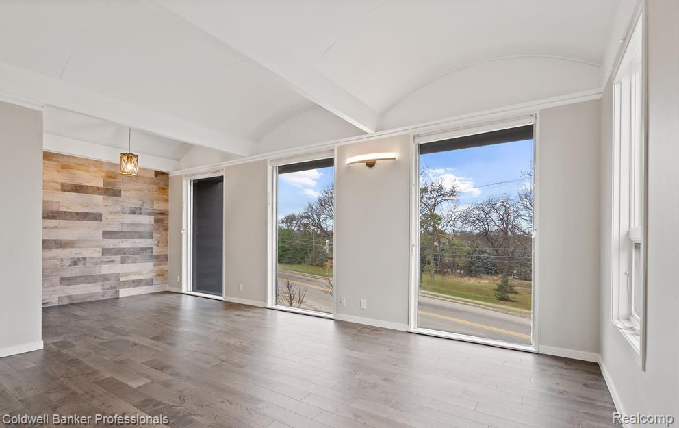 201 Southfield Road Property Photo 6