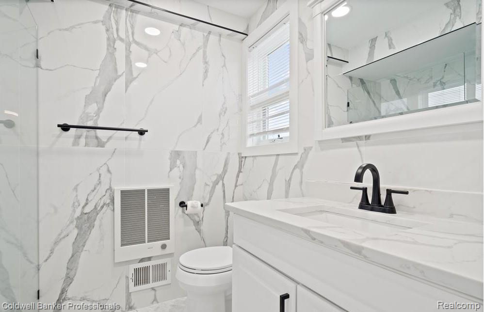 201 Southfield Road Property Photo 9