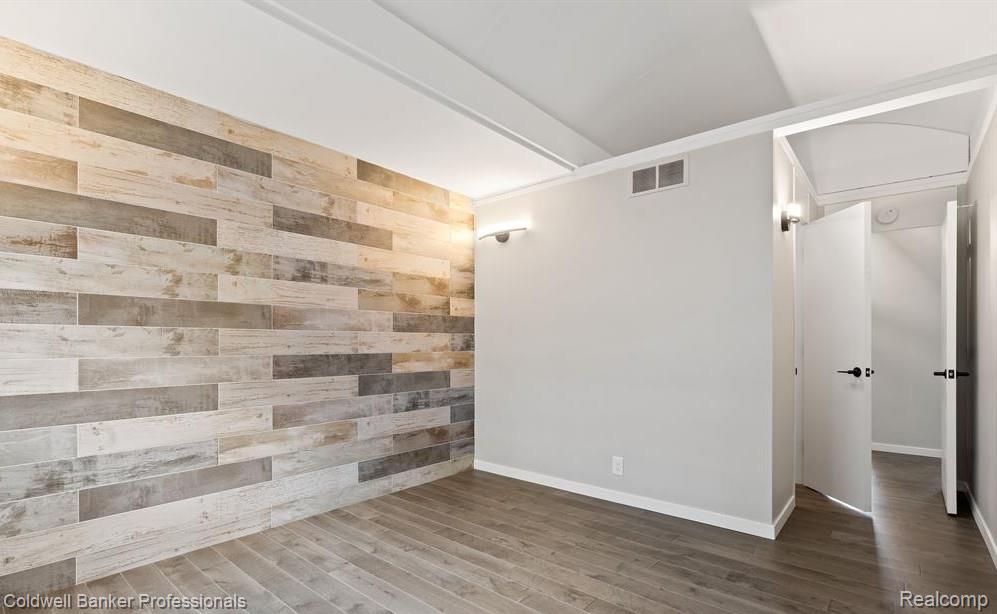 201 Southfield Road Property Photo 12