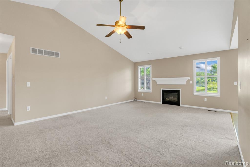8419 Forest Glen Drive Property Photo 11