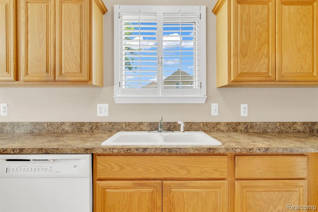 8419 Forest Glen Drive Property Photo 23