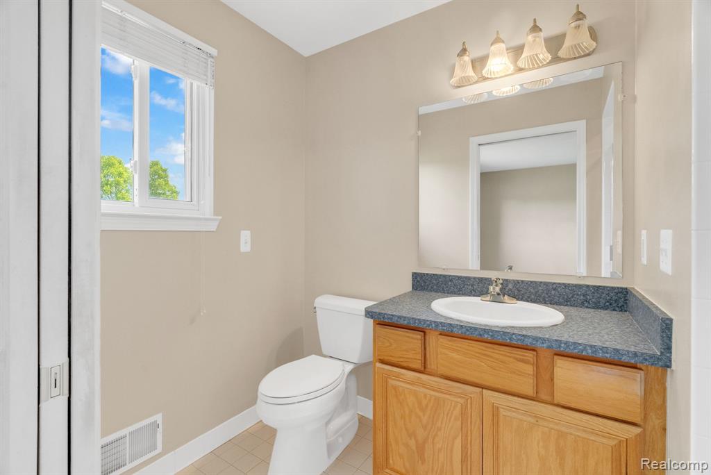 8419 Forest Glen Drive Property Photo 30