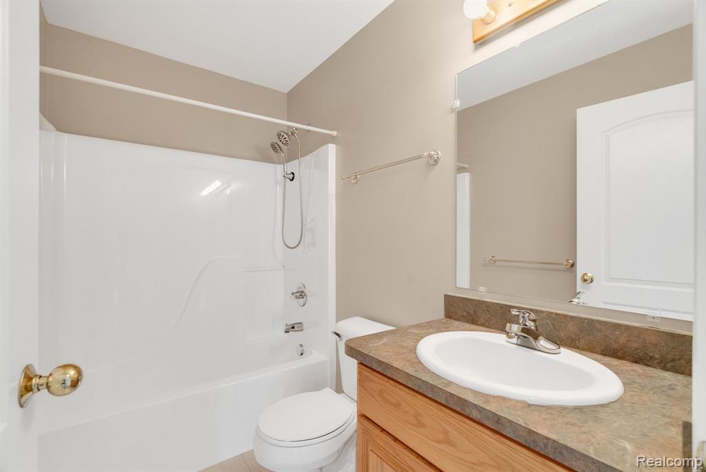 8419 Forest Glen Drive Property Photo 38