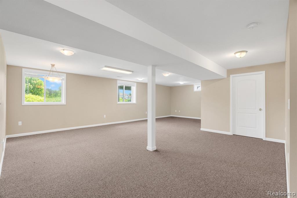 8419 Forest Glen Drive Property Photo 42