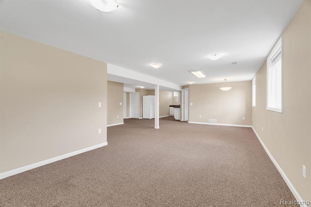 8419 Forest Glen Drive Property Photo 44