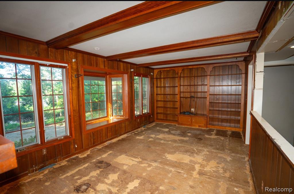 2150 Onekama Drive Property Photo 2