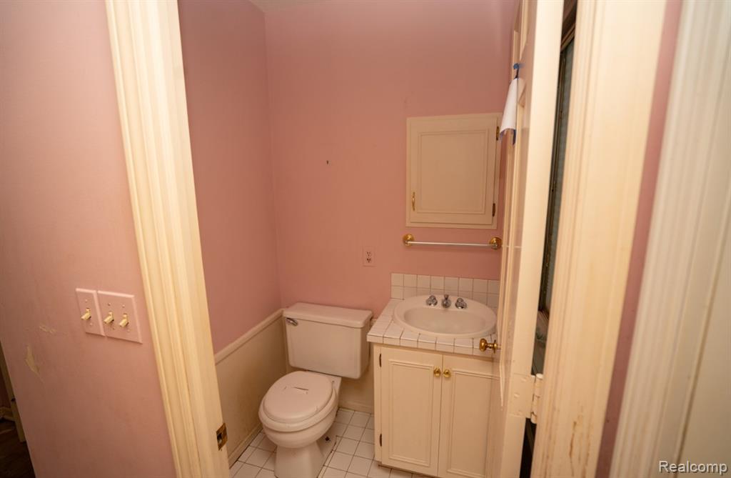 2150 Onekama Drive Property Photo 12