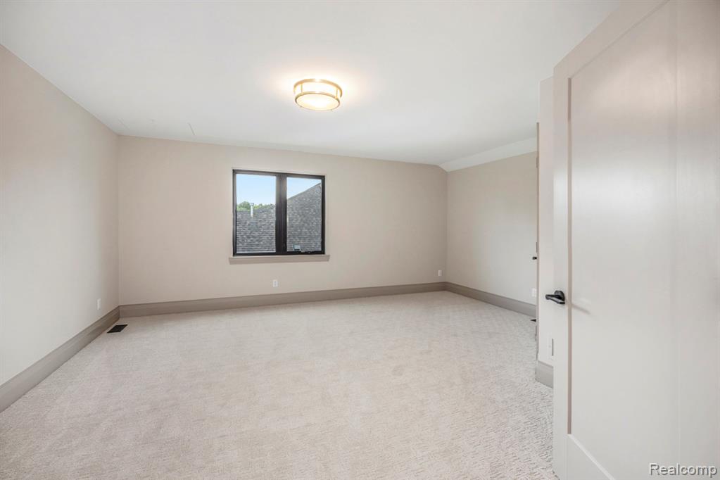 12771 N Pointe Drive Property Photo 36