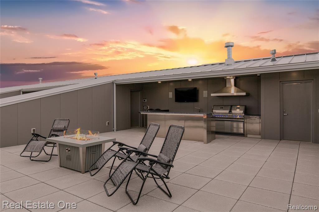 142 Pit Lane Property Photo 10