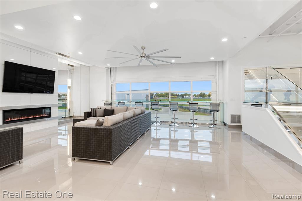 142 Pit Lane Property Photo 22
