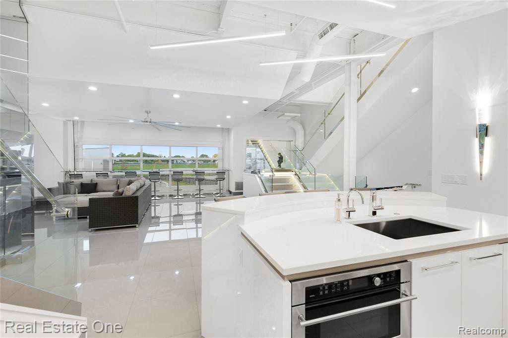 142 Pit Lane Property Photo 34