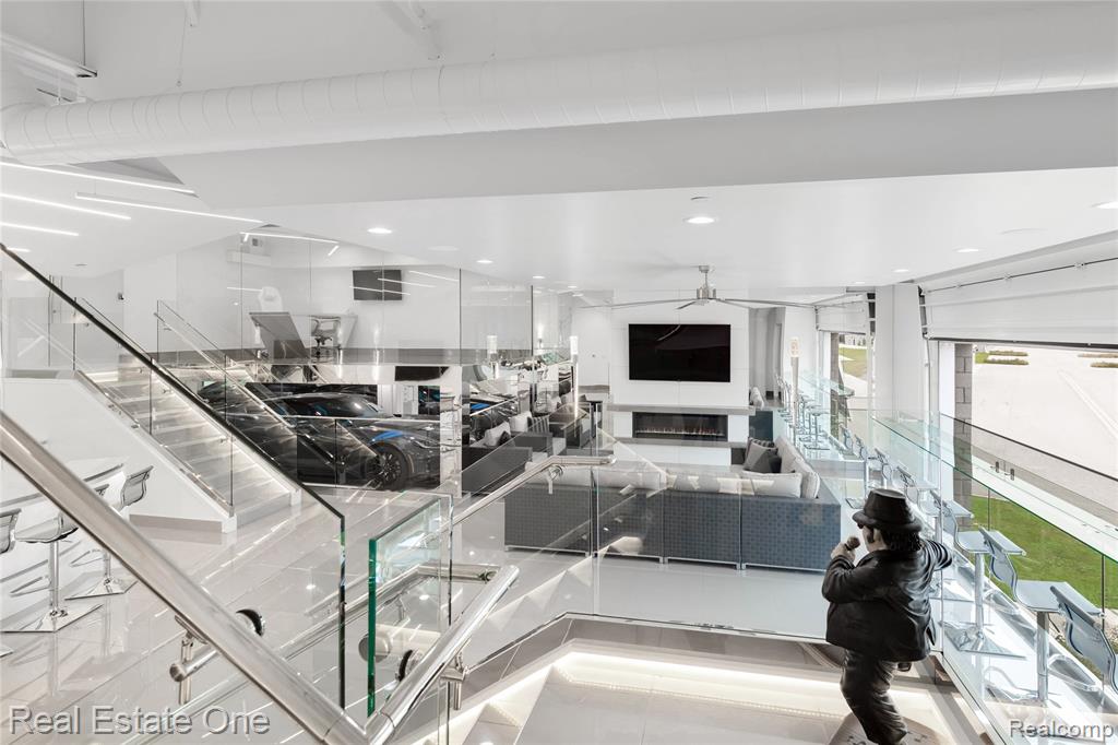 142 Pit Lane Property Photo 41