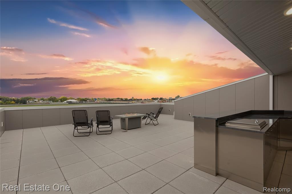 142 Pit Lane Property Photo 49