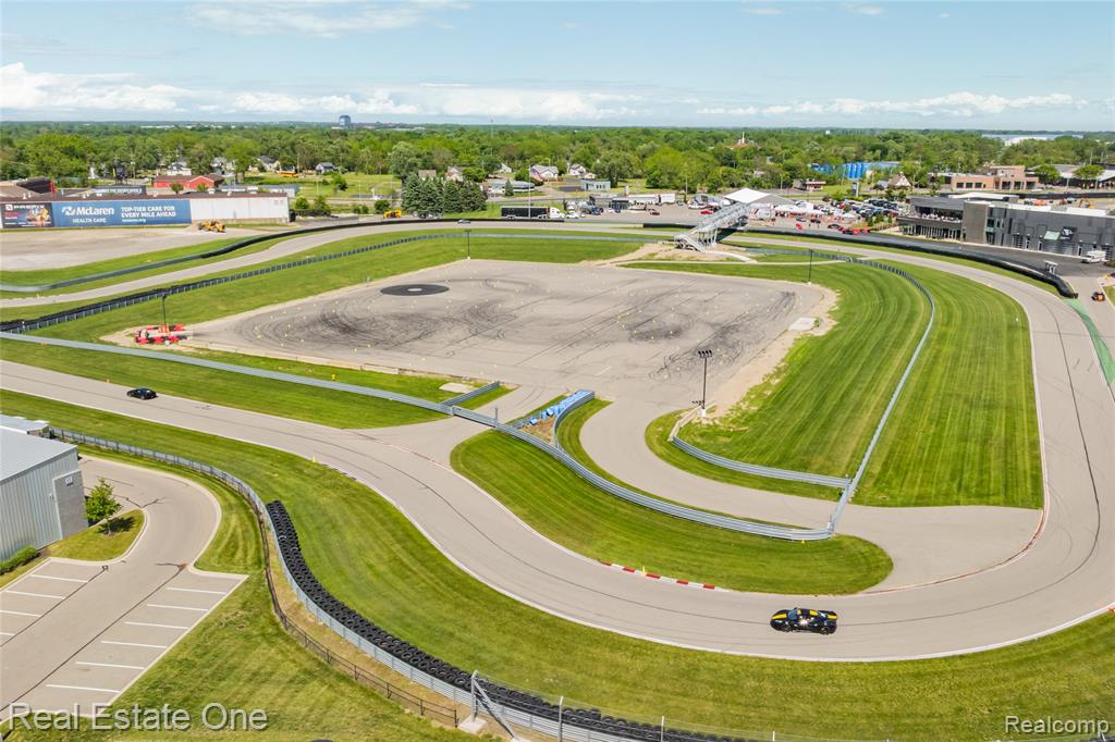142 Pit Lane Property Photo 63